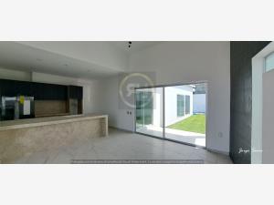 Casa en venta en Lomas de Cocoyoc, Atlatlahucan — foto 3 de 32