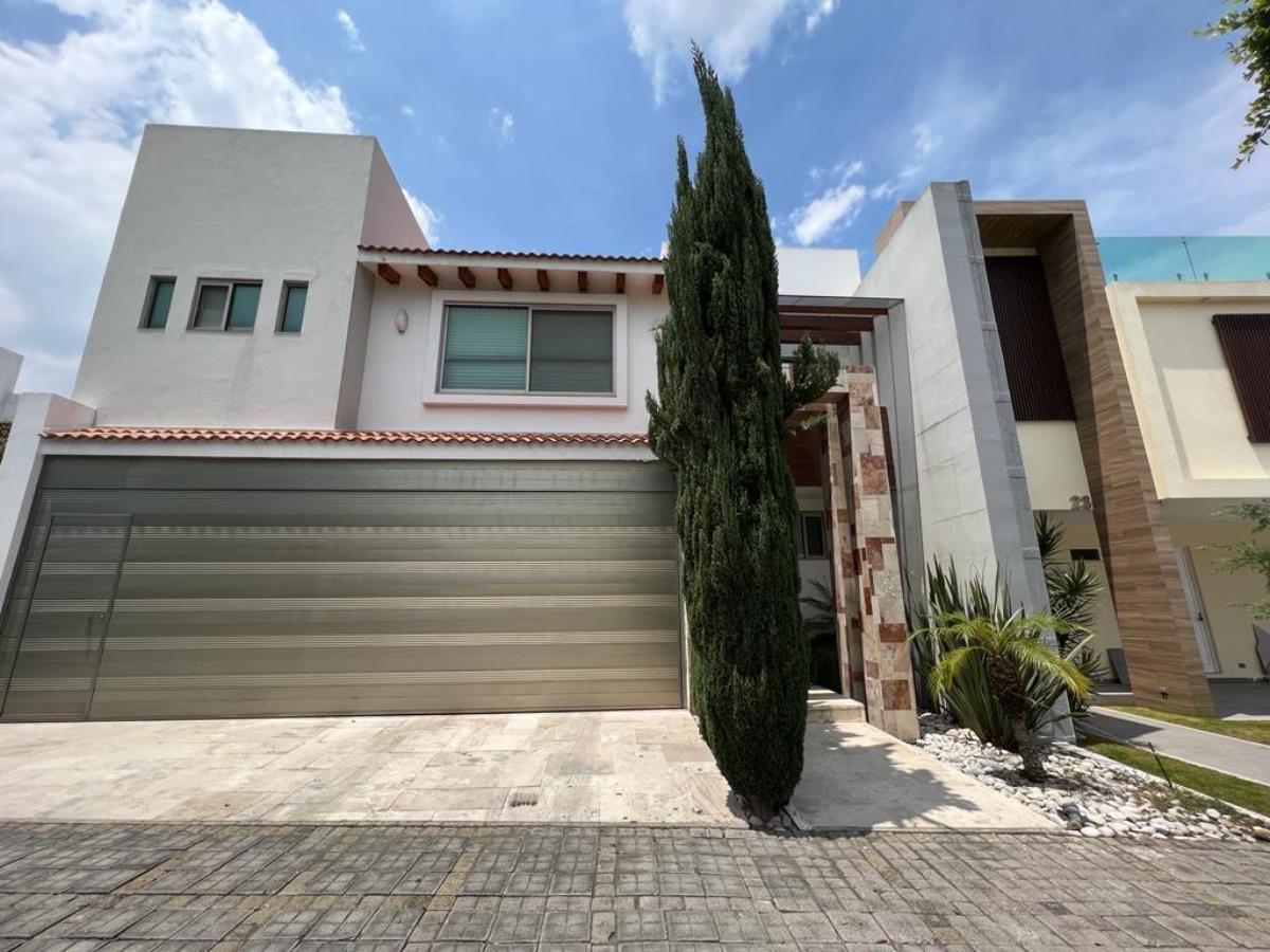 Casa en venta en Lomas de Angelópolis, San Andrés Cholula — foto 1 de 23