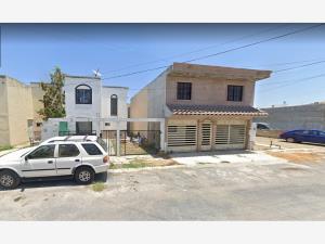 Casa en Cerrada la Toscana, Apodaca, Nuevo León