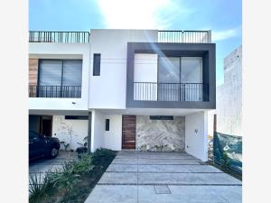 Casa en Bosques del Centinela, Zapopan, Jalisco
