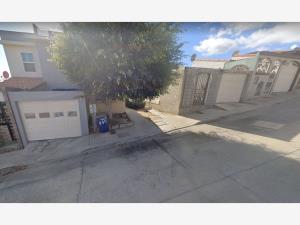 Casa en Los Encinos, Ensenada, Baja California