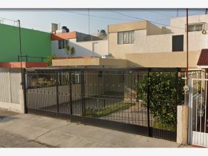 Casa en venta en Jardines Alcalde, Guadalajara — foto 2 de 12