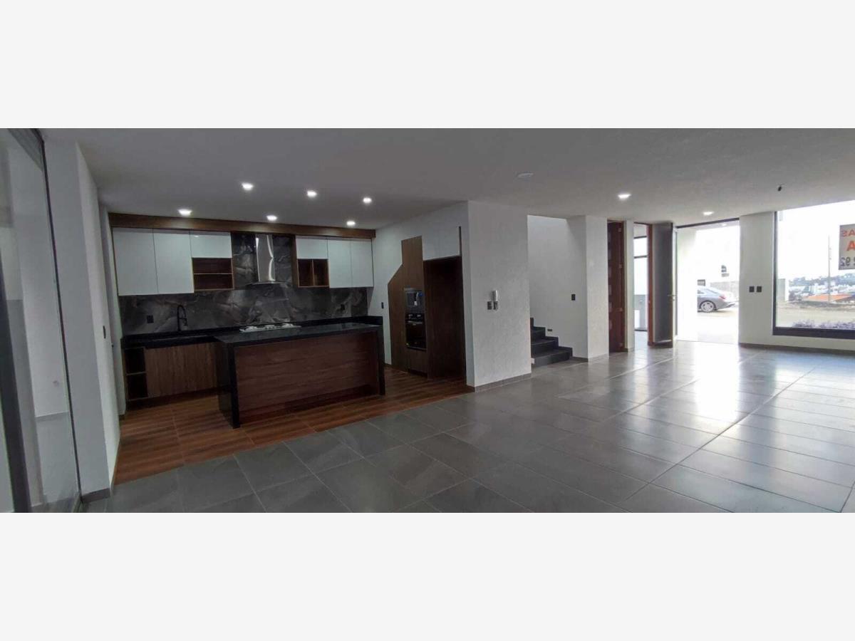 Casa en venta en Bosque Monarca, Morelia — foto 1 de 16