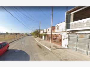 Casa en venta en Jardines de San Andrés, Apodaca — foto 3 de 6