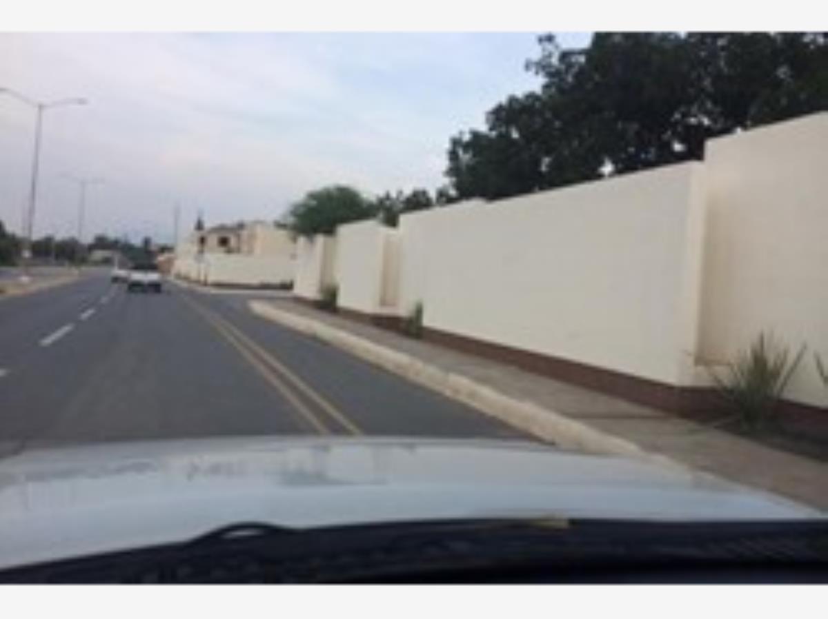 Terreno en venta en Jardines de Versalles, Saltillo — foto 1 de 6