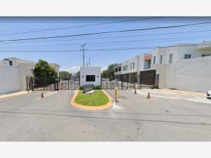 Casa en Ventura de Asís Primer Sector, Apodaca, Nuevo León