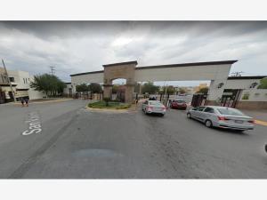 Casa en Jardines de San Patricio, Apodaca, Nuevo León