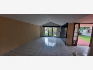Casa en venta en Residencial Jacarandas, Irapuato — foto 2 de 5