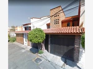 Casa en venta en 18, Xochimilco — foto 2 de 9