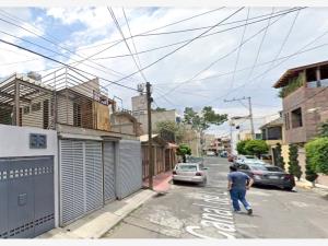 Casa en venta en 18, Xochimilco — foto 2 de 11