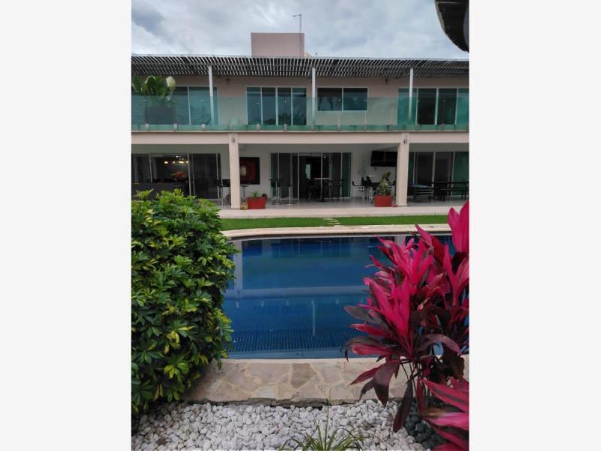 Casa en renta en Sumiya, Jiutepec — foto 1 de 40