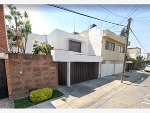 Casa en venta en Valle del Campestre, León — foto 3 de 11