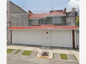 Casa en Valle Ceylan, Tlalnepantla de Baz, México