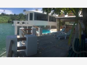 Casa en venta en Tequesquitengo, Jojutla — foto 3 de 31