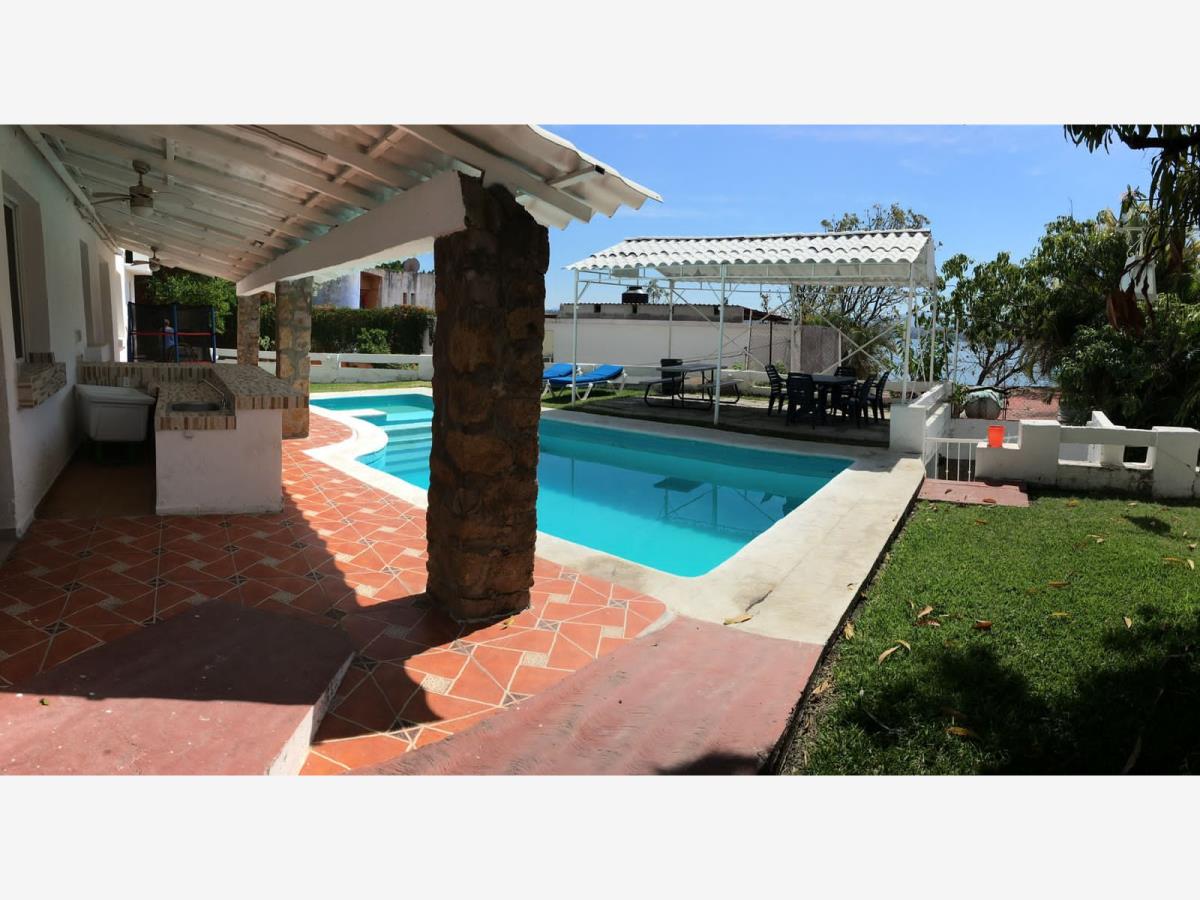 Casa en venta en Tequesquitengo, Jojutla — foto 1 de 31