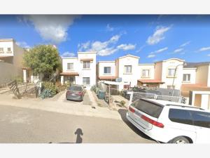 Casa en Residencial del Prado Dos, Ensenada, Baja California