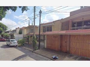Casa en venta en Bosques de La Victoria, Guadalajara — foto 3 de 14