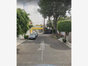 Casa en venta en Vergel del Sur, Tlalpan — foto 2 de 10