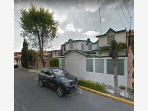 Casa en venta en Valle Don Camilo, Toluca — foto 2 de 9