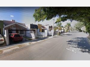 Casa en venta en Jardines Del Valle, Zapopan — foto 3 de 10