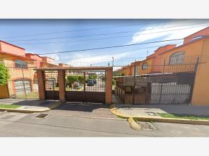 Casa en venta en San Buenaventura, Ixtapaluca — foto 2 de 6
