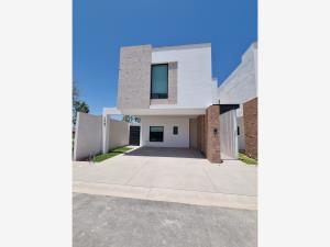 Casa en venta en La Rioja Residencial, Torreón — foto 2 de 28