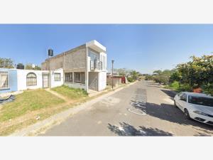 Casa en venta en Praderas de Tesistán, Zapopan — foto 2 de 17