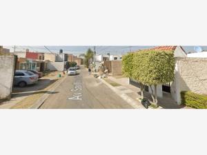 Casa en venta en Parques de Tesistán, Zapopan — foto 2 de 5