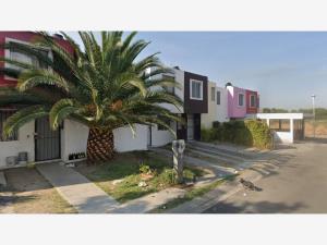 Casa en venta en Valle Dorado, Tlajomulco de Zúñiga — foto 3 de 5