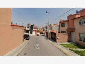 Casa en venta en Real del Bosque, Tultitlán — foto 2 de 2