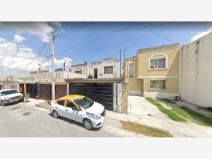 Casa en Misión de Huinalá, Apodaca, Nuevo León