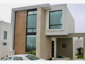 Casa en venta en Santa Fe, Saltillo, Coahuila de Zaragoza