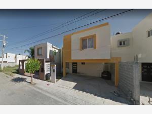 Casa en venta en Santa Lucía, Cadereyta Jiménez — foto 2 de 7