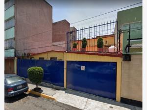 Casa en El Parque, Naucalpan de Juárez, México