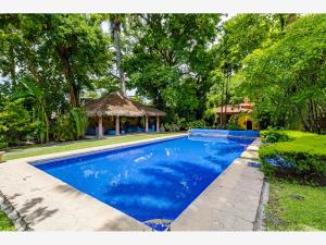 Casa en venta en Xochitepec Centro, Xochitepec — foto 2 de 15