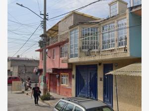 Casa en venta en Agua Azul Sección Pirules, Nezahualcóyotl — foto 3 de 6
