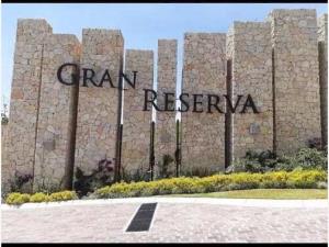 Terreno en venta en Santa Clara Ocoyucan, Ocoyucan, Puebla