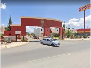 Casa en venta en Portal de los Agaves, Saltillo — foto 3 de 16