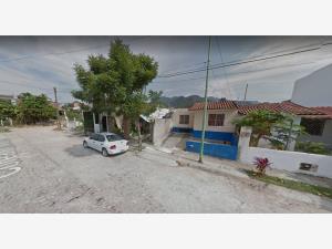 Casa en Heroes de la Patria, Puerto Vallarta, Jalisco