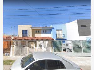 Casa en venta en Los Arrayanes, Guadalajara — foto 2 de 14