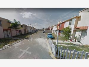 Casa en venta en Galaxia Bonito Jalisco, El Salto — foto 3 de 5