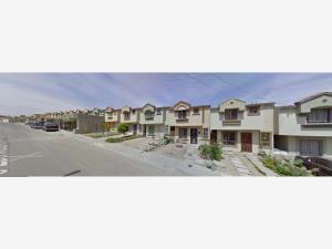 Casa en Villa Residencial del Bosque, Tijuana, Baja California