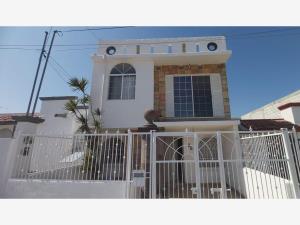 Casa en venta en Lomas de Balvanera, Corregidora — foto 2 de 16