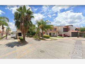 Casa en venta en Paseos del Molino, León — foto 2 de 5