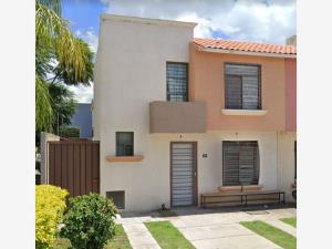 Casa en venta en Paseos del Molino, León — foto 3 de 5