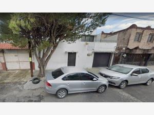 Casa en San Pedro Zacatenco, Gustavo A. Madero, Ciudad de México