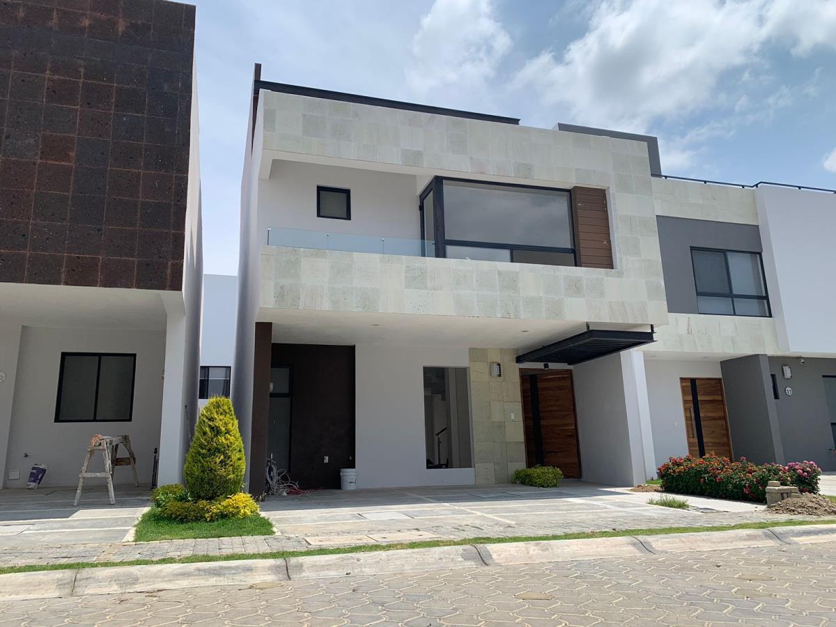 Casa en venta en Lomas de Angelópolis, San Andrés Cholula — foto 1 de 15