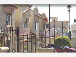 Casa en venta en Urbi Quinta Montecarlo, Cuautitlán Izcalli — foto 2 de 21