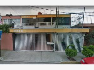 Casa en venta en Copilco Universidad, Coyoacán, Ciudad de México Casa en venta en Copilco Universidad, Coyoacán, Ciudad de México