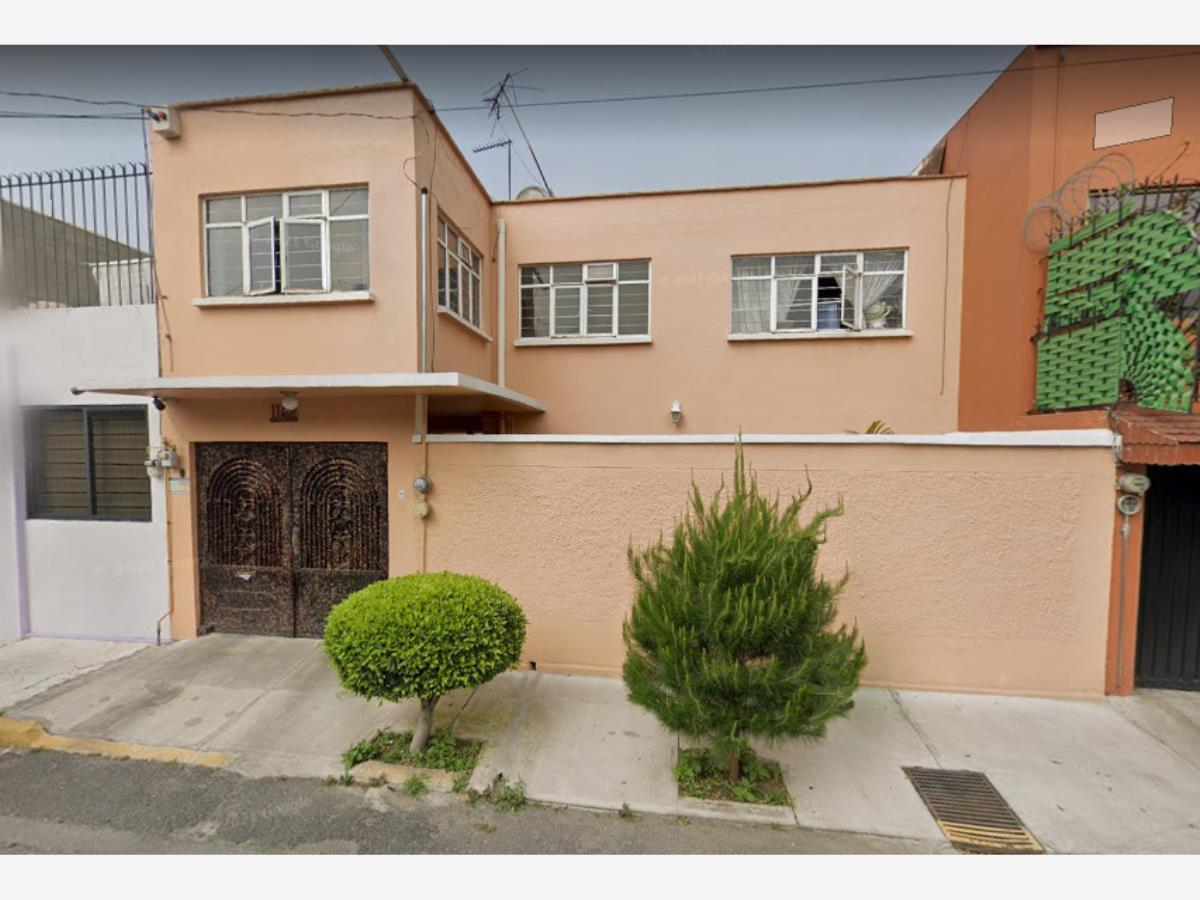 Casa en venta en San Pedro Zacatenco, Gustavo A. Madero — foto 1 de 7
